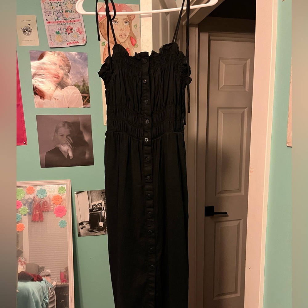 Universal threads black midi sundress